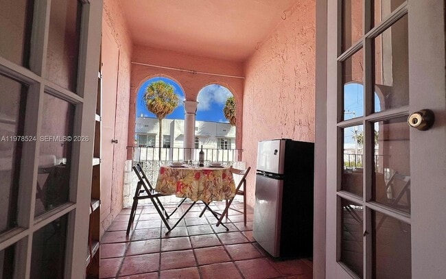 Foto del edificio - 756 Meridian Ave