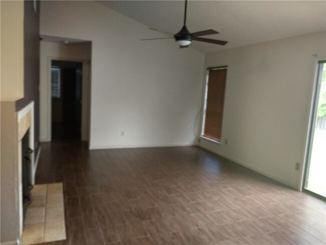 Building Photo - 12916 Staton Dr