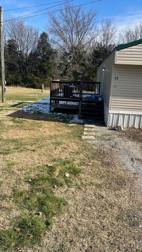 Building Photo - Two bedroom two bath
