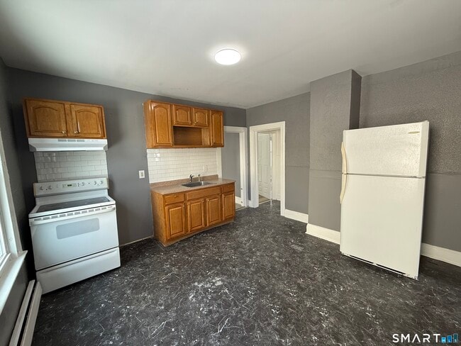 Foto del edificio - 660 W Main St