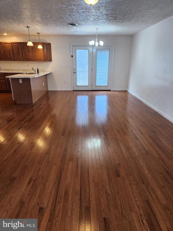 Foto del edificio - 28 Holler Rd