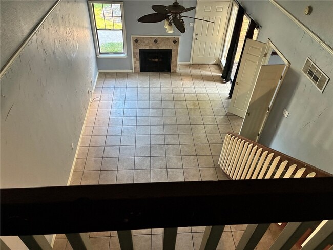 Building Photo - 200 Pecan Dr