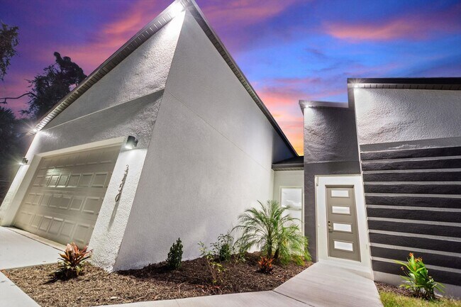 Foto del edificio - BRAND NEW HOME! Modern, energy efficient h...