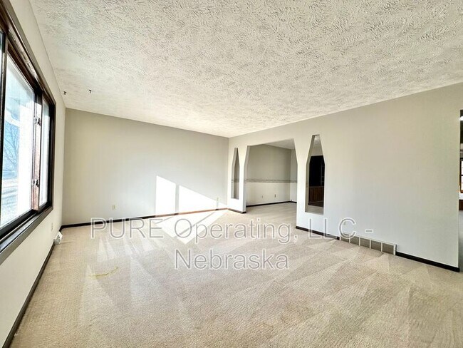 Foto del edificio - 13007 S 35th St