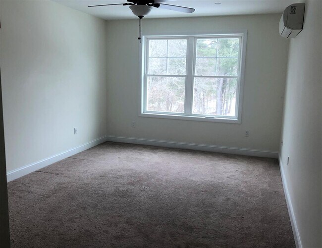 Foto del edificio - 19 Kendall Pond Rd