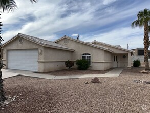 Building Photo - 3301 Chemehuevi Blvd