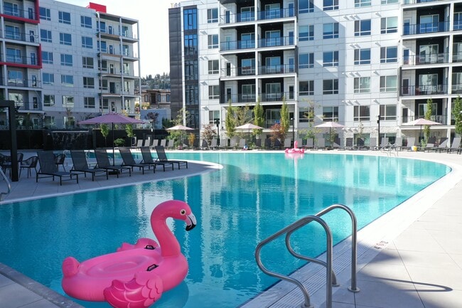 Building Photo - Westrich Bay