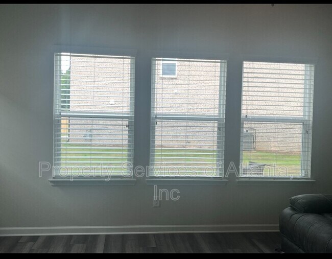 Building Photo - 6900 Newcastle Ct