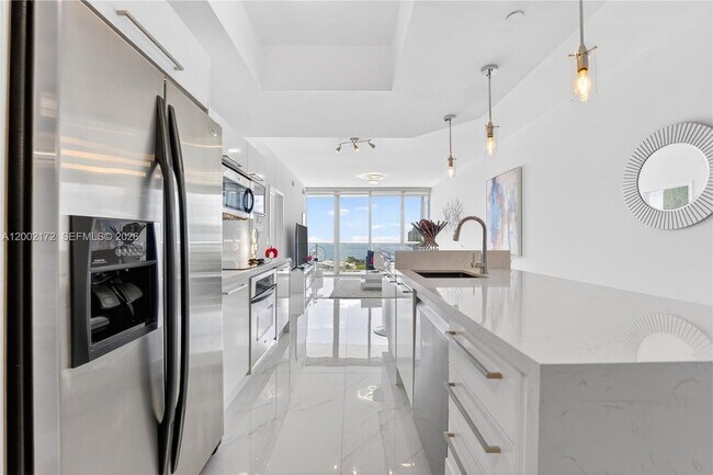 Foto del edificio - 888 Biscayne Blvd