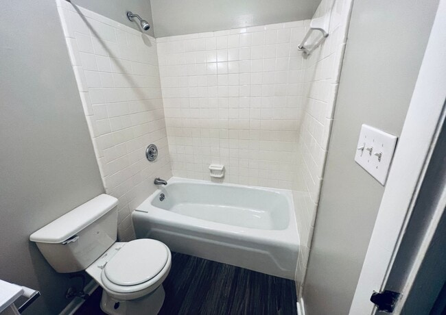 Interior Photo - Oakridge at Haymount