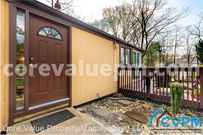 Building Photo - 2 br, 1 bath House - 9362 Torrent Row