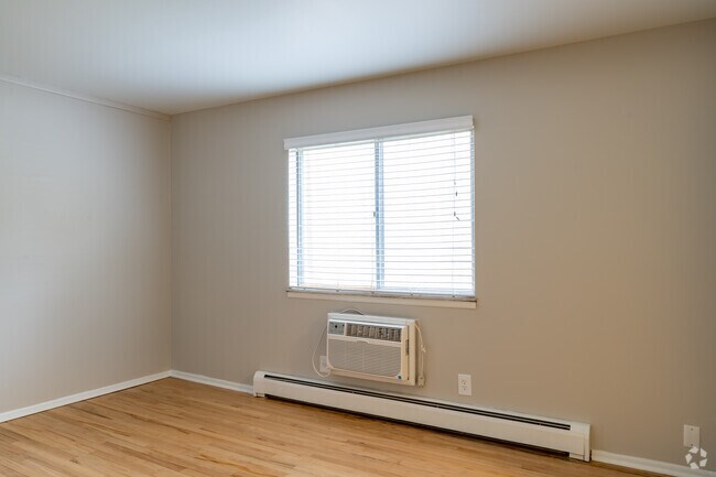 2HAB, 1HAB - The Sheridan - 928SF - Ivanhoe