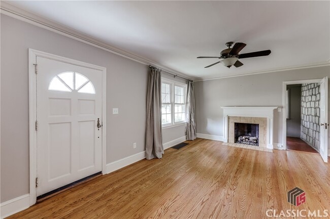 Building Photo - 235 Milledge Terrace