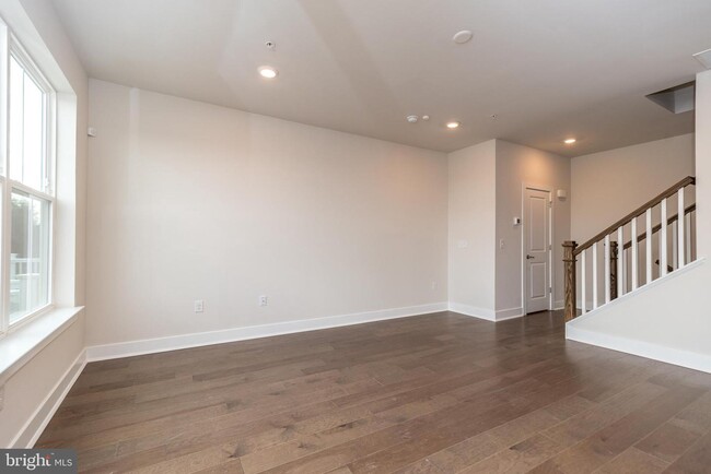 Building Photo - 4786 Franklin Cir