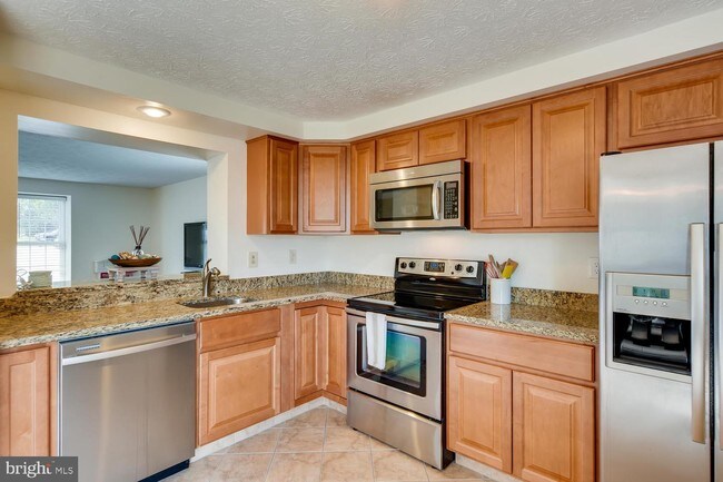 Building Photo - 812 Angel Valley Ct