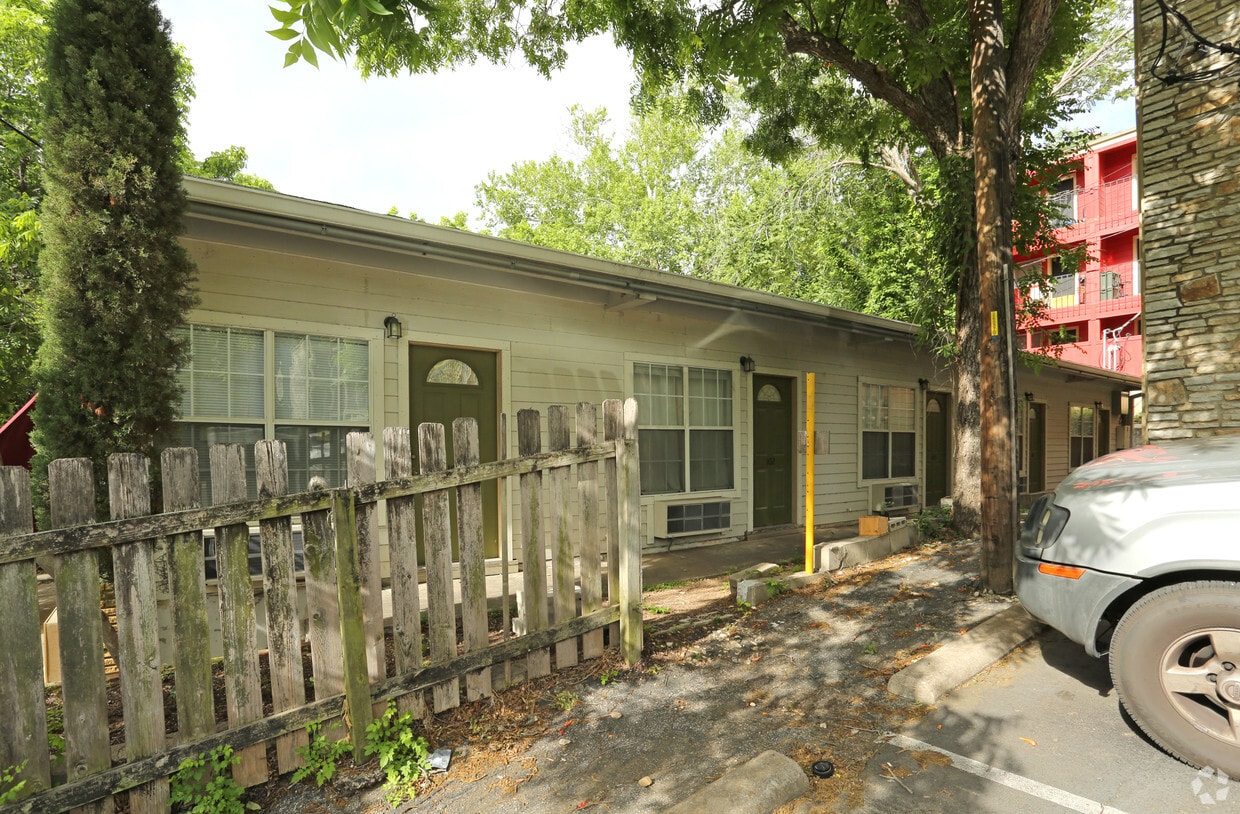 Building Photo - 2802 Whitis Avenue