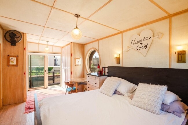 Building Photo - 125 Wolcott St