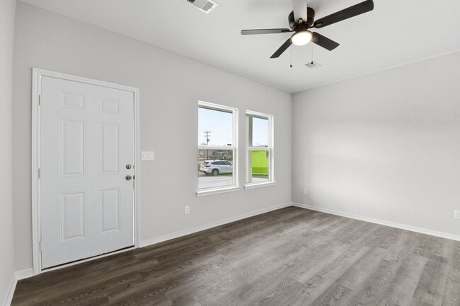 Foto del edificio - 2521 Maple St