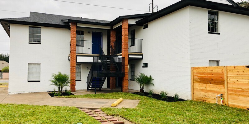 Primary Photo - 2909 Highland