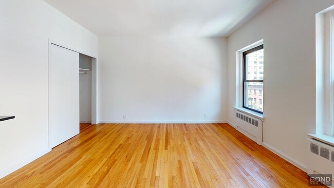 Foto del edificio - 947 First Avenue