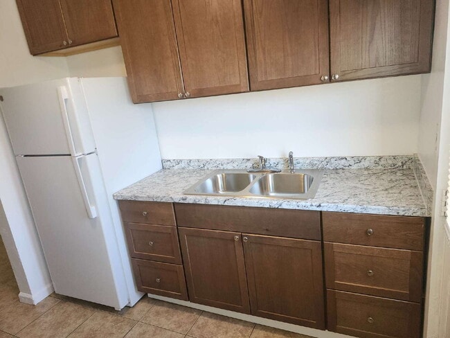 Foto del edificio - 1 bedroom 1 bath available in Dos Palos, CA.