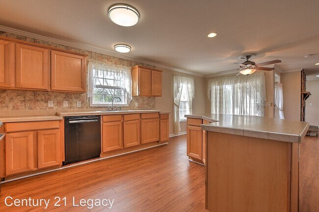 Foto del edificio - 3 br, 2 bath House - 715 Bewley Road