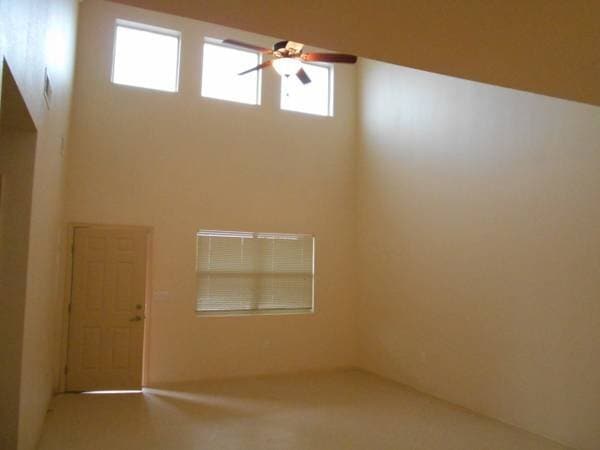 Building Photo - 1519 Medina Dr