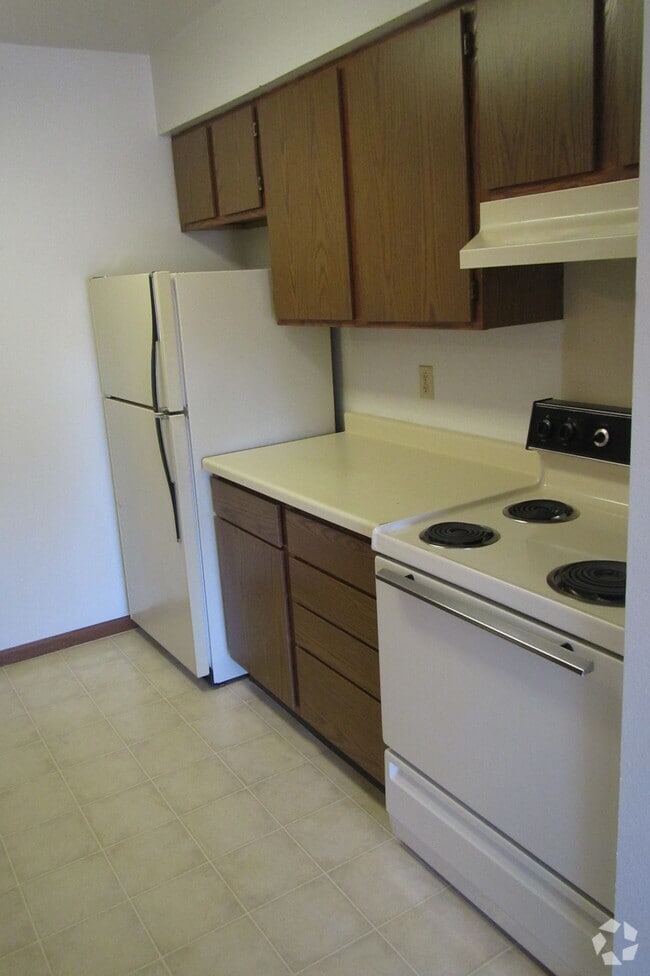 Westhill Estates Apartments under 600 Rhinelander, WI 1 Rentals