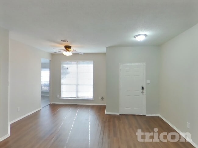 Building Photo - 7210 Compass Point Dr