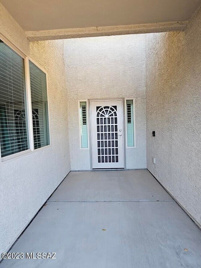 Building Photo - 9831 N Melandra Way