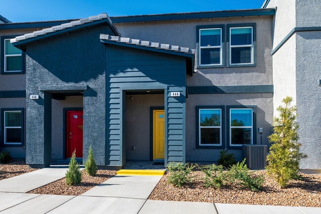Foto del edificio - 444 Moonlight Cove Dr