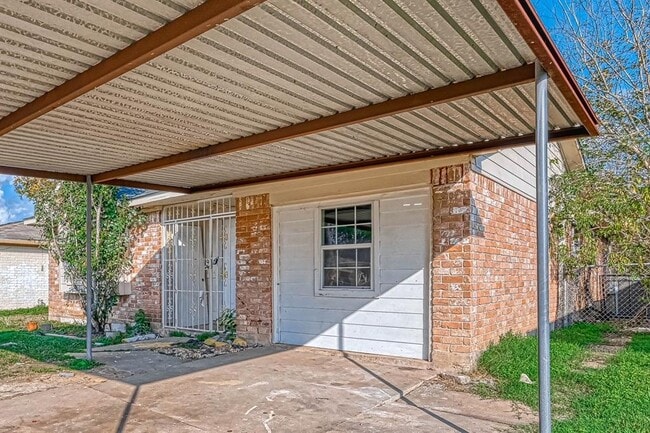 Building Photo - 11751 Murr Way