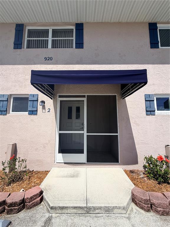 Building Photo - 920 Conecta Dr