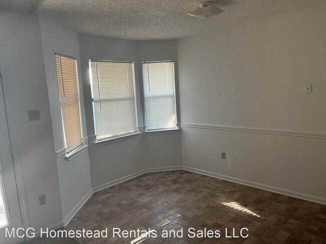 Foto del edificio - 3 br, 2 bath House - 2114 Schwertner Dr