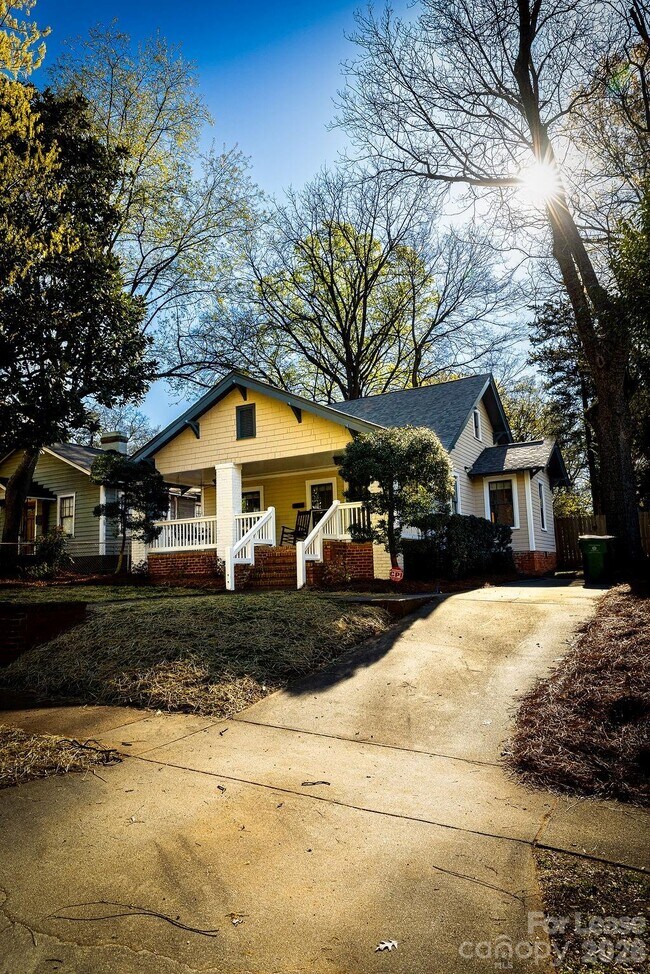 Foto del edificio - 435 Walnut Ave