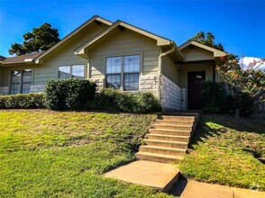 Building Photo - 113 Bolero Way
