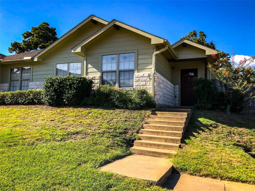 Primary Photo - 113 Bolero Way