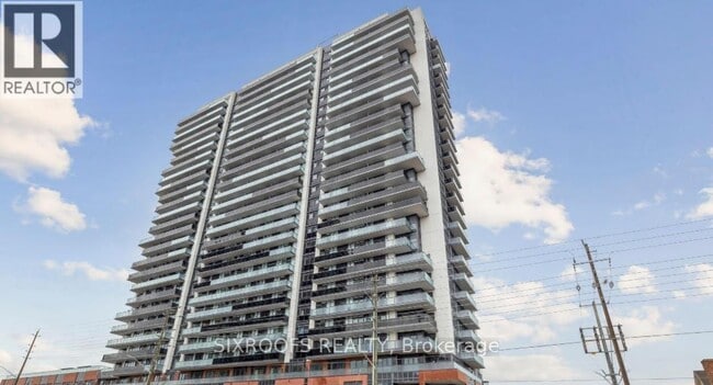 Building Photo - 2545 Simcoe St N