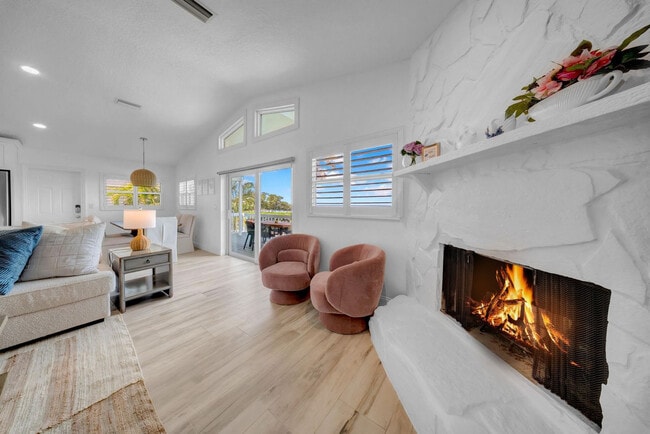 Building Photo - 555 S Gulf Dr