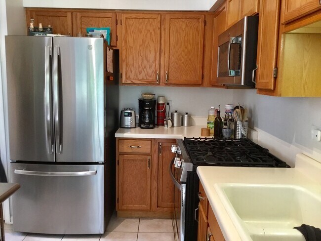 Foto del edificio - 1611 Woodcrest Cir