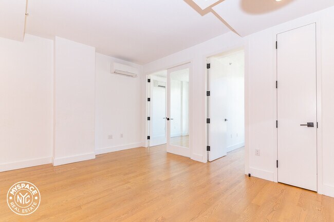 Foto del edificio - 824 Lexington Ave