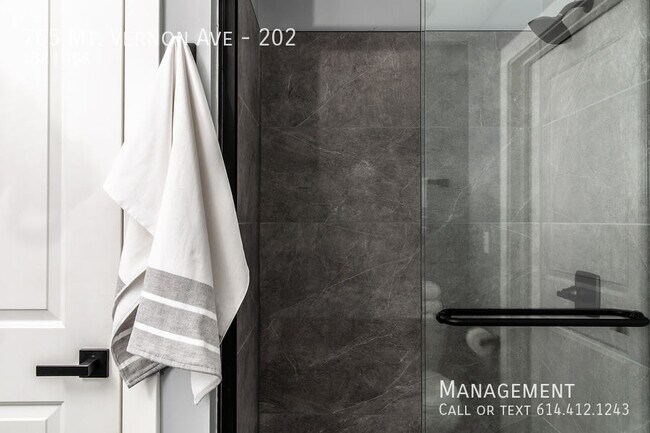 Building Photo - Beautiful New Apartment Community - THE LU...