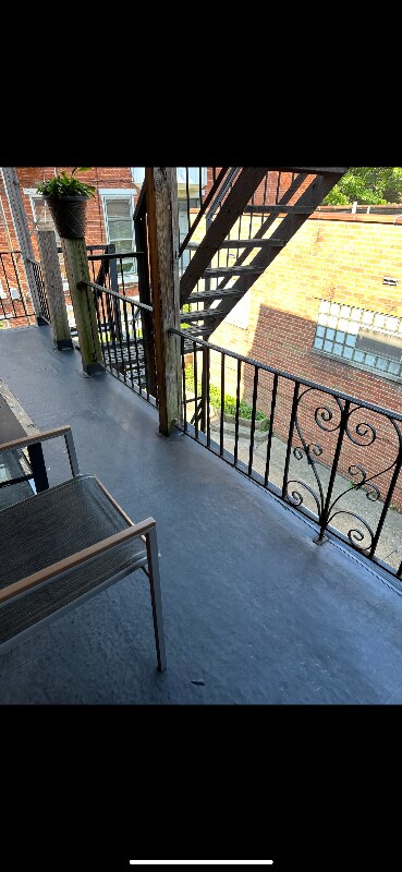 Foto del edificio - 1047 Penn St