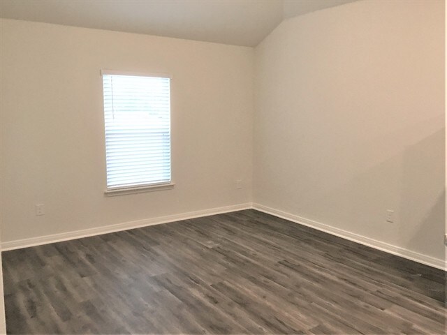 Building Photo - 7916 Bluewater Cove