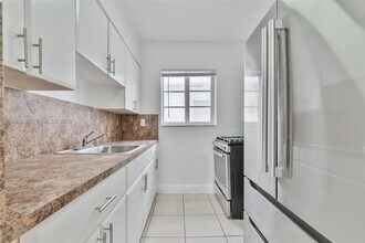 Building Photo - 6921 Rue Vendome