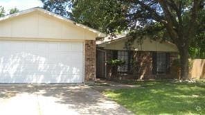 Building Photo - 8002 Knightwood Forest Dr