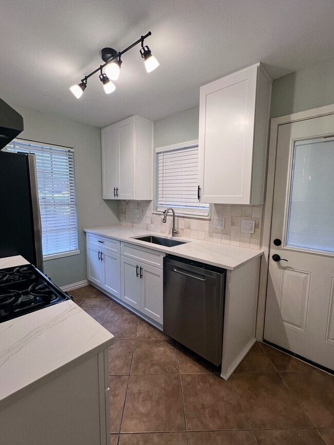 Cocina - 10623 Golden Quail Dr