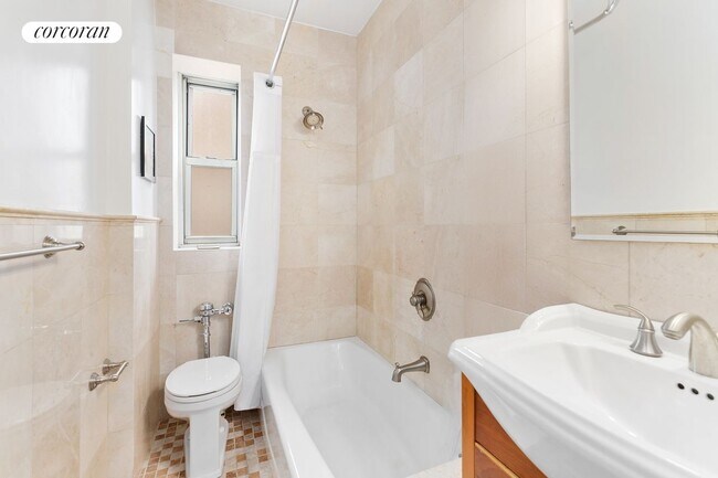 Foto del edificio - 210-218 W 19th St