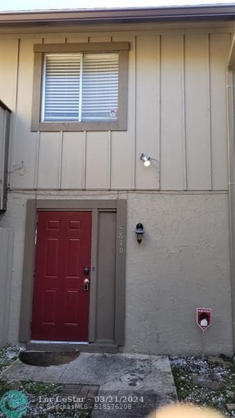 Foto del edificio - 5816 NW 21st St