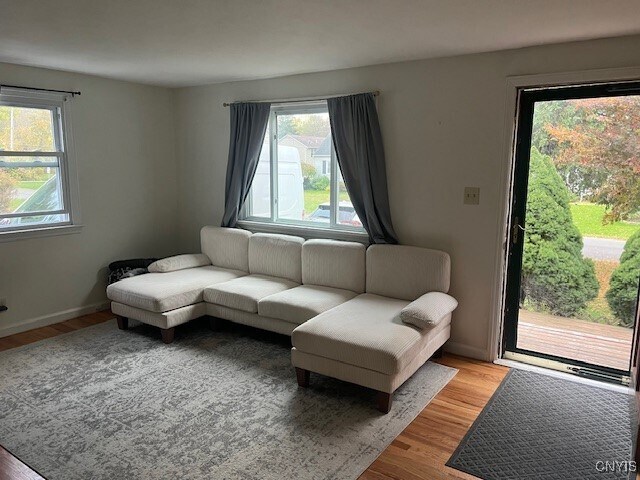 Foto del edificio - 302 Twin Elms Ln